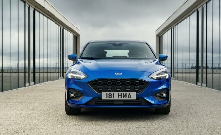 2019 Ford Focus Hatchback ST-Line Front Wallpapers 450x275 (19)
