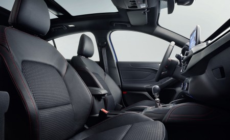 2019 Ford Focus Hatchback ST-Line Interior Front Seats Wallpapers 450x275 (29)