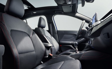 2019 Ford Focus Hatchback ST-Line Interior Front Seats Wallpapers 450x275 (28)