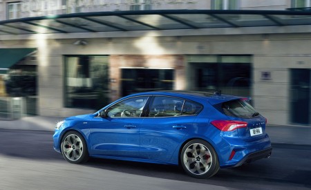 2019 Ford Focus Hatchback ST-Line Side Wallpapers 450x275 (5)
