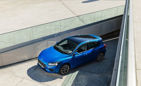 2019 Ford Focus Hatchback ST-Line Top Wallpapers 450x275 (16)