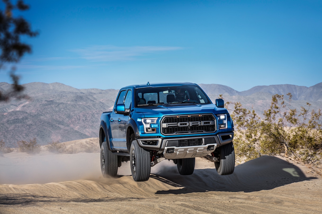 2019 Ford F‑150 Raptor Front Wallpapers (5)