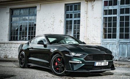 2019 Ford Mustang Bullitt (Euro-Version) Front Three-Quarter Wallpapers 450x275 (31)