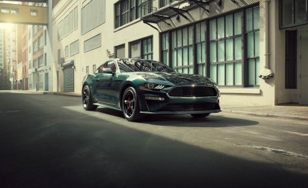 2019 Ford Mustang Bullitt Front Three-Quarter Wallpapers 450x275 (6)