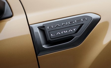 2019 Ford Ranger Detail Wallpapers 450x275 (21)