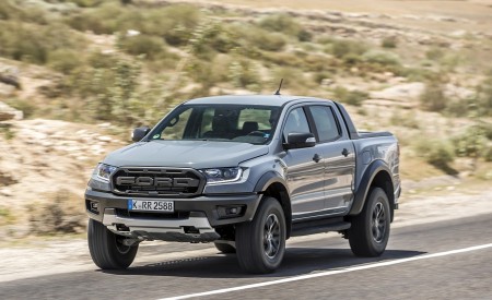 2019 Ford Ranger Raptor (Color: Conquer Grey) Front Three-Quarter Wallpapers 450x275 (3)