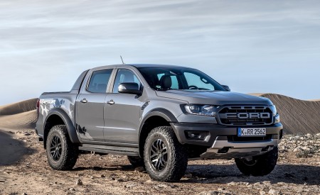 2019 Ford Ranger Raptor (Color: Conquer Grey) Front Three-Quarter Wallpapers 450x275 (48)