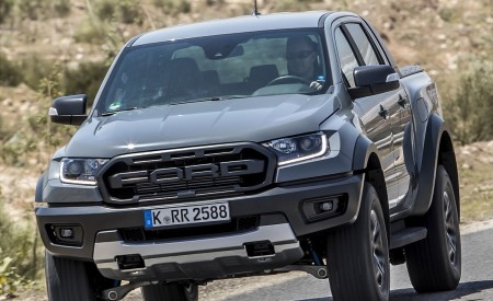 2019 Ford Ranger Raptor (Color: Conquer Grey) Front Wallpapers 450x275 (18)