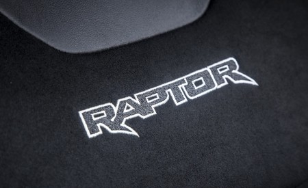 2019 Ford Ranger Raptor (Color: Conquer Grey) Interior Detail Wallpapers 450x275 (81)