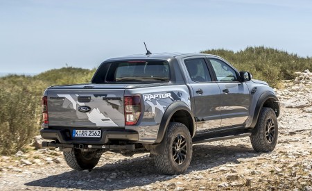 2019 Ford Ranger Raptor (Color: Conquer Grey) Off-Road Wallpapers 450x275 (38)