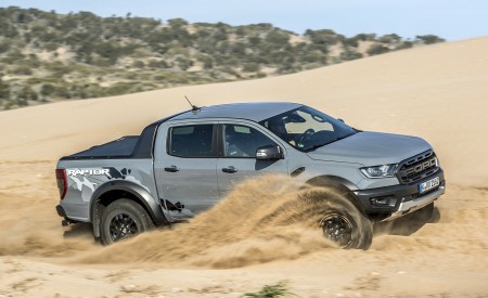 2019 Ford Ranger Raptor (Color: Conquer Grey) Off-Road Wallpapers 450x275 (42)