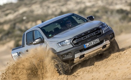 2019 Ford Ranger Raptor (Color: Conquer Grey) Off-Road Wallpapers 450x275 (41)