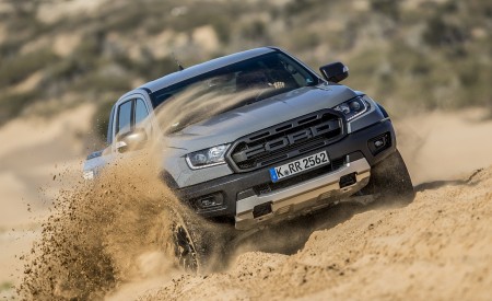 2019 Ford Ranger Raptor (Color: Conquer Grey) Off-Road Wallpapers 450x275 (40)