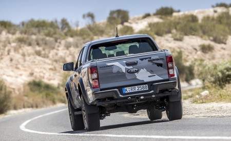 2019 Ford Ranger Raptor (Color: Conquer Grey) Rear Wallpapers 450x275 (21)