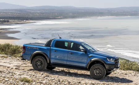 2019 Ford Ranger Raptor (Color: Performance Blue) Off-Road Wallpapers 450x275 (119)