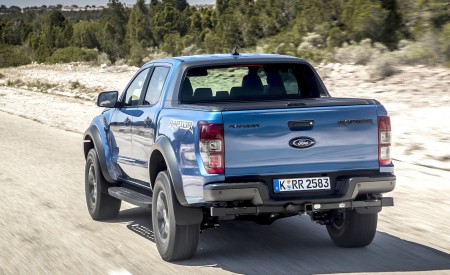 2019 Ford Ranger Raptor (Color: Performance Blue) Rear Wallpapers 450x275 (92)