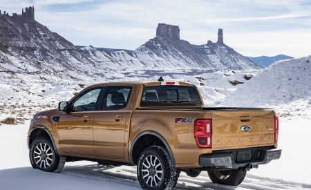 2019 Ford Ranger Rear Three-Quarter Wallpapers 450x275 (11)