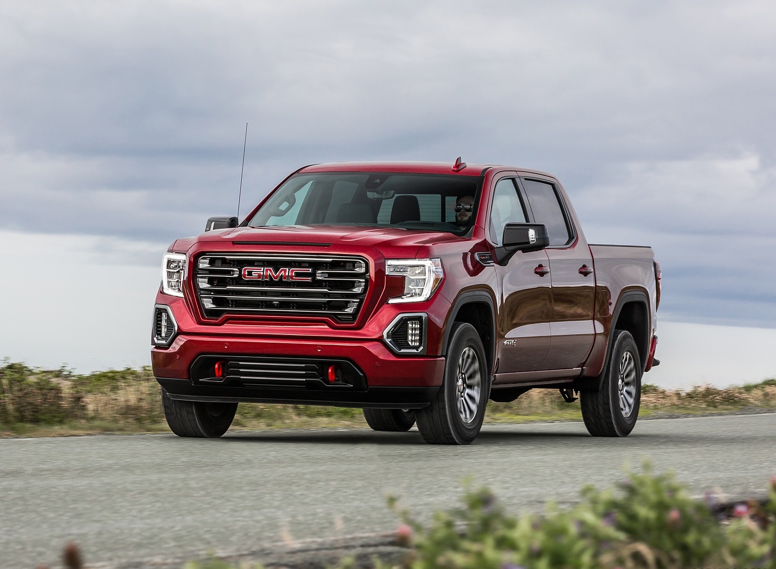 2019 GMC Sierra AT4 Front Three-Quarter Wallpapers (7)