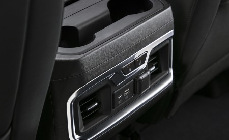 2019 GMC Sierra Denali Interior Detail Wallpapers 450x275 (38)