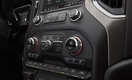 2019 GMC Sierra Denali Interior Detail Wallpapers 450x275 (37)