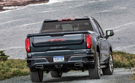 2019 GMC Sierra Denali Rear Wallpapers 450x275 (5)