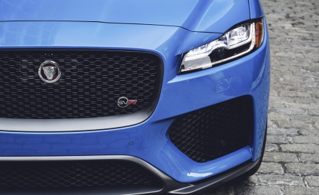 2019 Jaguar F-PACE SVR Detail Wallpapers 450x275 (66)