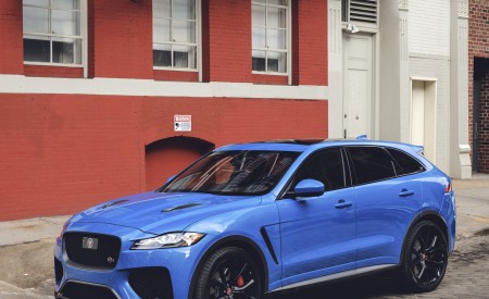 2019 Jaguar F-PACE SVR Front Three-Quarter Wallpapers 450x275 (62)