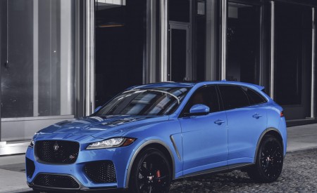 2019 Jaguar F-PACE SVR Front Three-Quarter Wallpapers 450x275 (63)