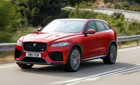 2019 Jaguar F-Pace SVR (Color: Firenze Red) Front Three-Quarter Wallpapers 450x275 (20)