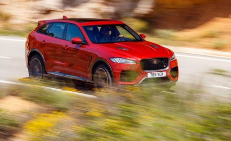 2019 Jaguar F-Pace SVR (Color: Firenze Red) Front Three-Quarter Wallpapers 450x275 (35)