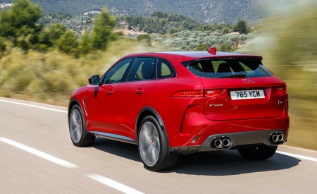 2019 Jaguar F-Pace SVR (Color: Firenze Red) Rear Three-Quarter Wallpapers 450x275 (10)