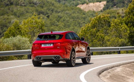 2019 Jaguar F-Pace SVR (Color: Firenze Red) Rear Wallpapers 450x275 (18)