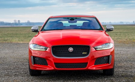 2019 Jaguar XE 300 SPORT Front Wallpapers 450x275 (4)