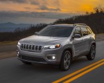 2019 Jeep Cherokee Limited Front Three-Quarter Wallpapers 150x120 (44)