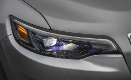 2019 Jeep Cherokee Limited Headlight Wallpapers 450x275 (61)