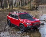 2019 Jeep Cherokee Trailhawk Front Three-Quarter Wallpapers 150x120 (41)