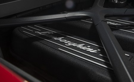 2019 Lamborghini Huracán EVO (Color: Orange) Engine Wallpapers 450x275 (50)