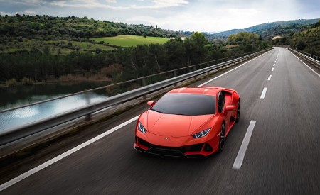 2019 Lamborghini Huracán EVO Front Three-Quarter Wallpapers 450x275 (146)