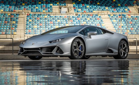 2019 Lamborghini Huracán EVO Front Three-Quarter Wallpapers 450x275 (134)