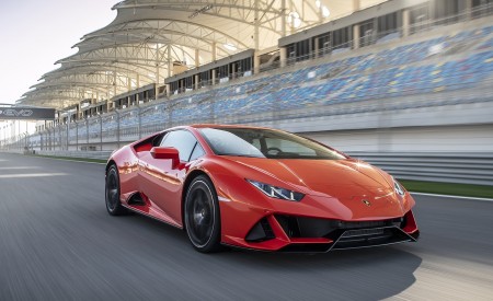 2019 Lamborghini Huracán EVO Front Three-Quarter Wallpapers 450x275 (103)