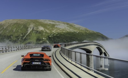 2019 Lamborghini Huracán EVO Rear Wallpapers 450x275 (94)