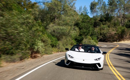 2019 Lamborghini Huracán Performante Spyder Front Wallpapers 450x275 (10)