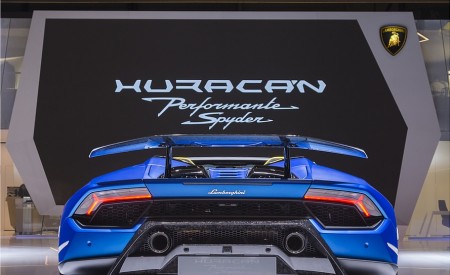 2019 Lamborghini Huracán Performante Spyder Rear Wallpapers 450x275 (88)