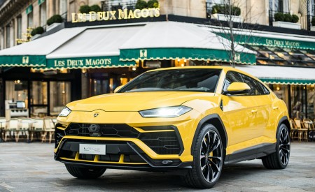 2019 Lamborghini Urus Front Three-Quarter Wallpapers 450x275 (161)