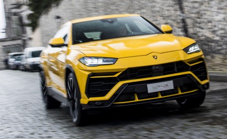 2019 Lamborghini Urus Front Wallpapers 450x275 (153)