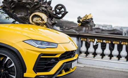 2019 Lamborghini Urus Headlight Wallpapers 450x275 (167)