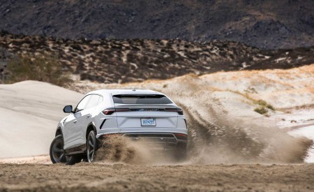 2019 Lamborghini Urus Off-Road Wallpapers 450x275 (82)