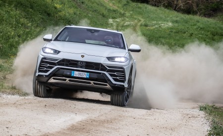 2019 Lamborghini Urus Off-Road Wallpapers 450x275 (59)