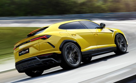 2019 Lamborghini Urus Rear Three-Quarter Wallpapers 450x275 (145)