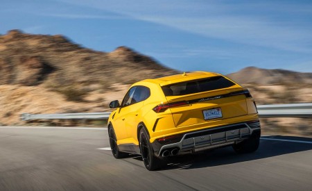 2019 Lamborghini Urus Rear Three-Quarter Wallpapers 450x275 (4)